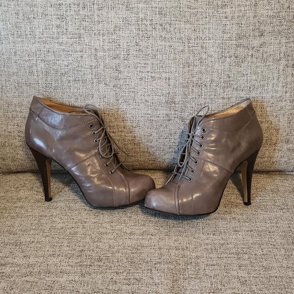 Nine West Gray Leather High Heel Ankle Boot - Picture 5 of 6